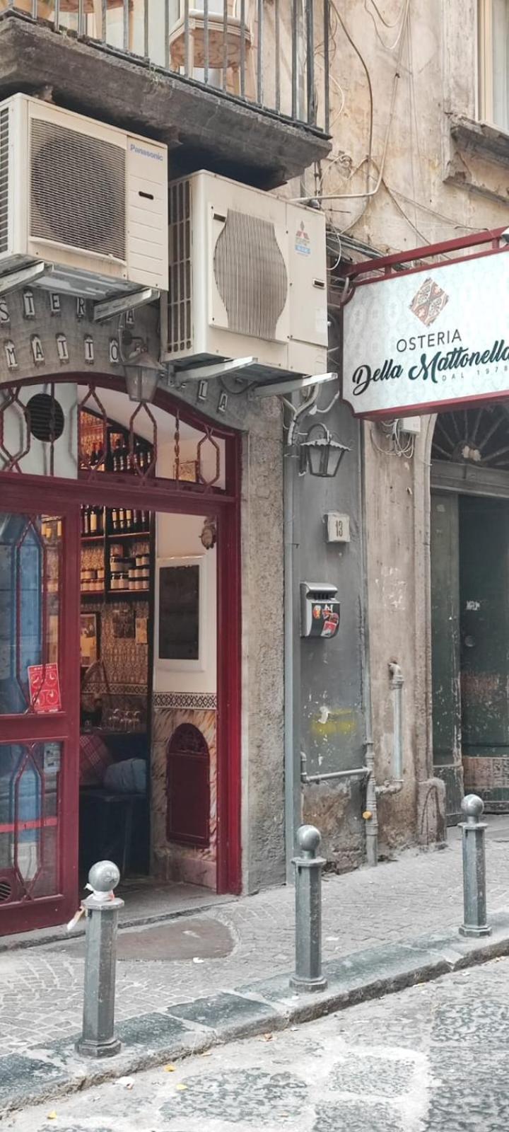 La Chicca Appartamento Intero Nei Quartieri Spagnoli Nápoles Exterior foto